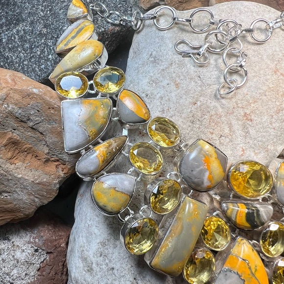 Bumblebee Jasper statement necklace - Picture 3 of 9